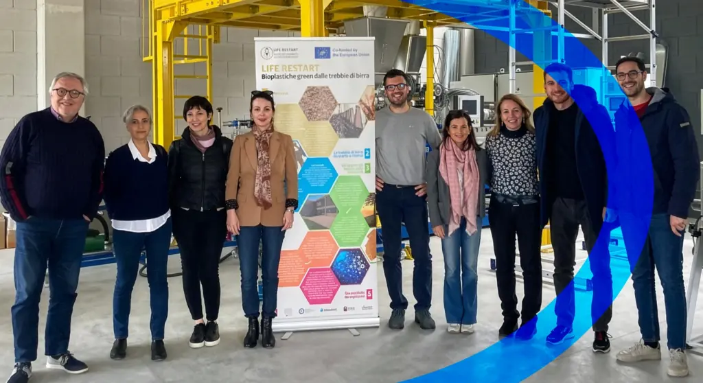Group photo of the Fondazione Me.S.S.In.A team